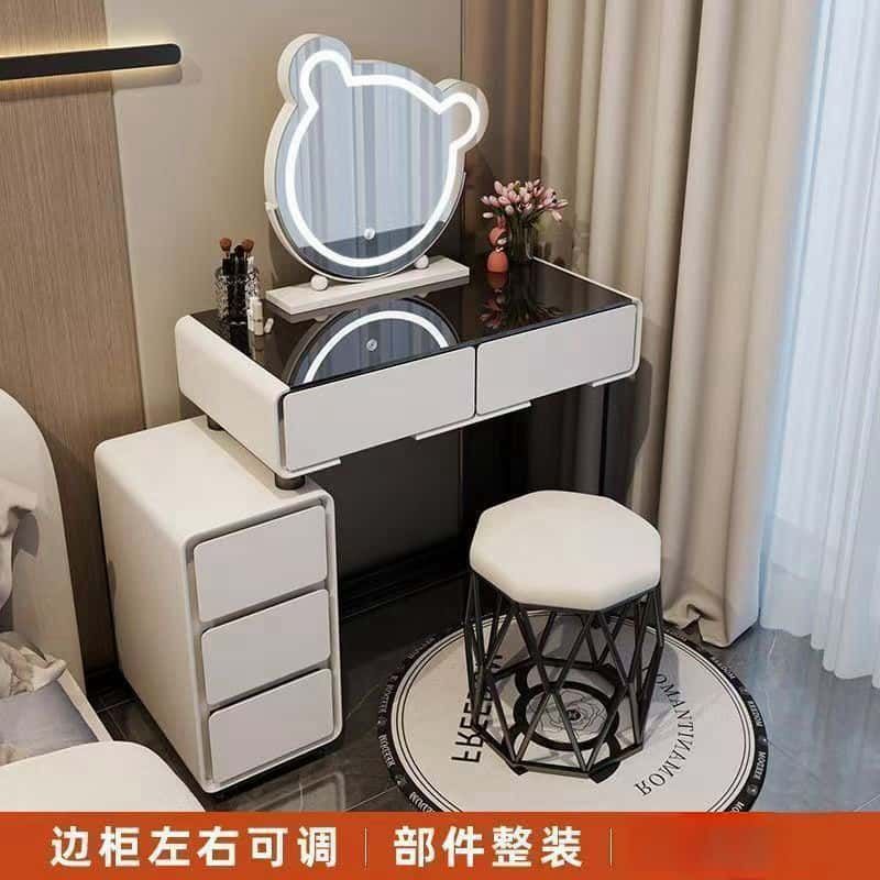 简约梳妆台奶油风化妆桌小户型现代轻奢化妆台梳妆台亮面钢化玻璃