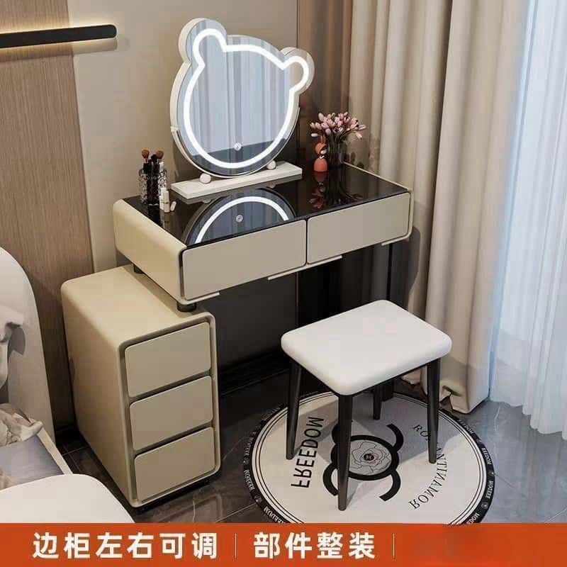 简约梳妆台奶油风化妆桌小户型现代轻奢化妆台梳妆台亮面钢化玻璃
