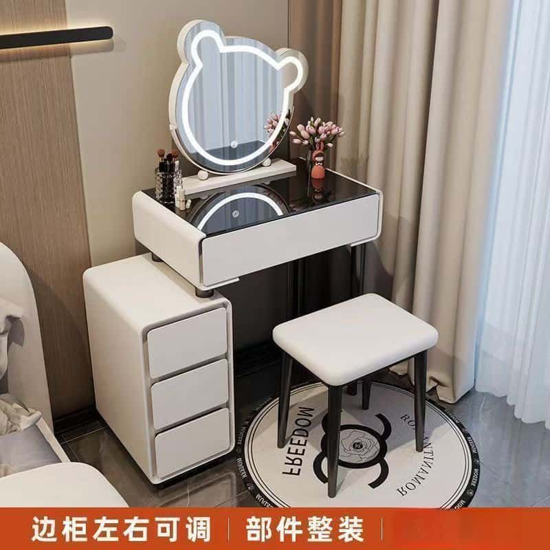 简约梳妆台奶油风化妆桌小户型现代轻奢化妆台梳妆台亮面钢化玻璃