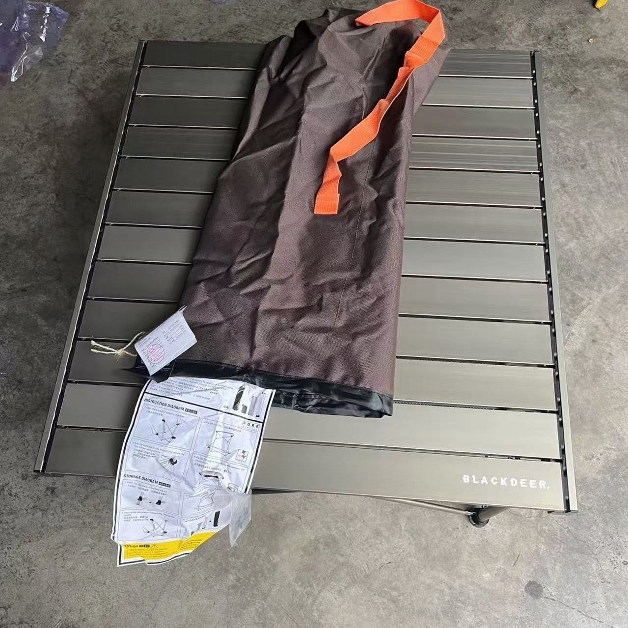 黑鹿戶外便攜式摺疊桌子露營蛋卷桌家用自駕遊鋁合金燒烤野餐桌