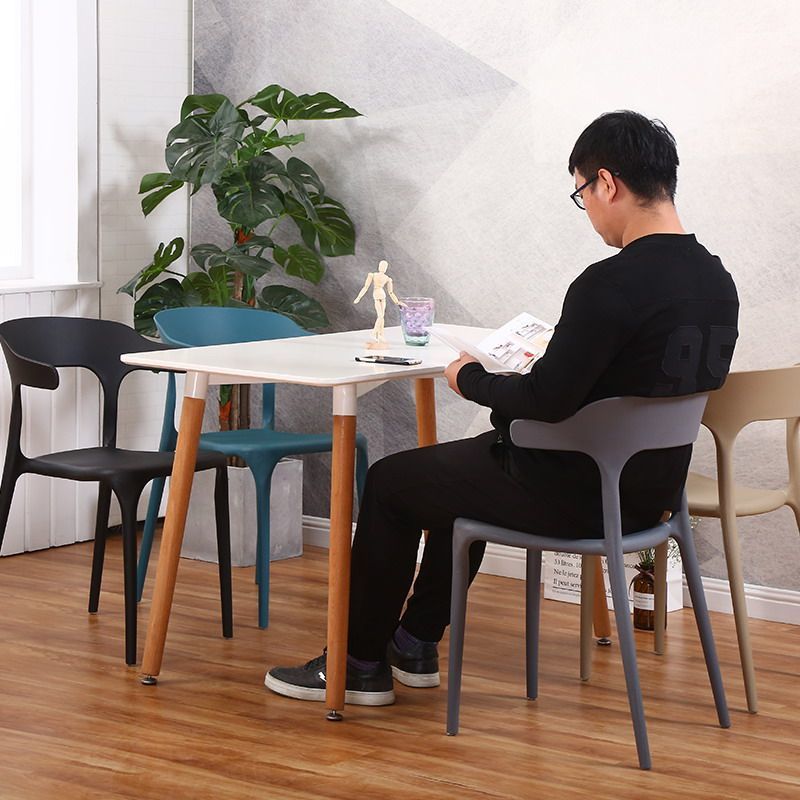 塑料椅子简约靠背凳子北欧餐椅家用大人经济型塑胶椅加厚牛角椅子